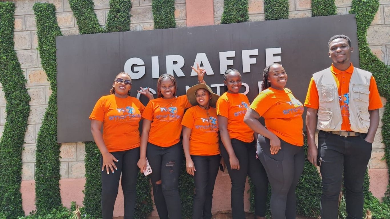 Up Close with Giants: SmartWise Travel’s Special Tours to the Giraffe Centre in Nairobi